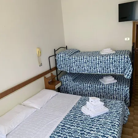 Estense * ريميني